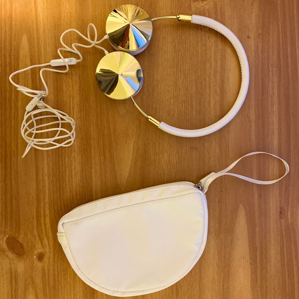 Frends Layla Headphones & Travel Case